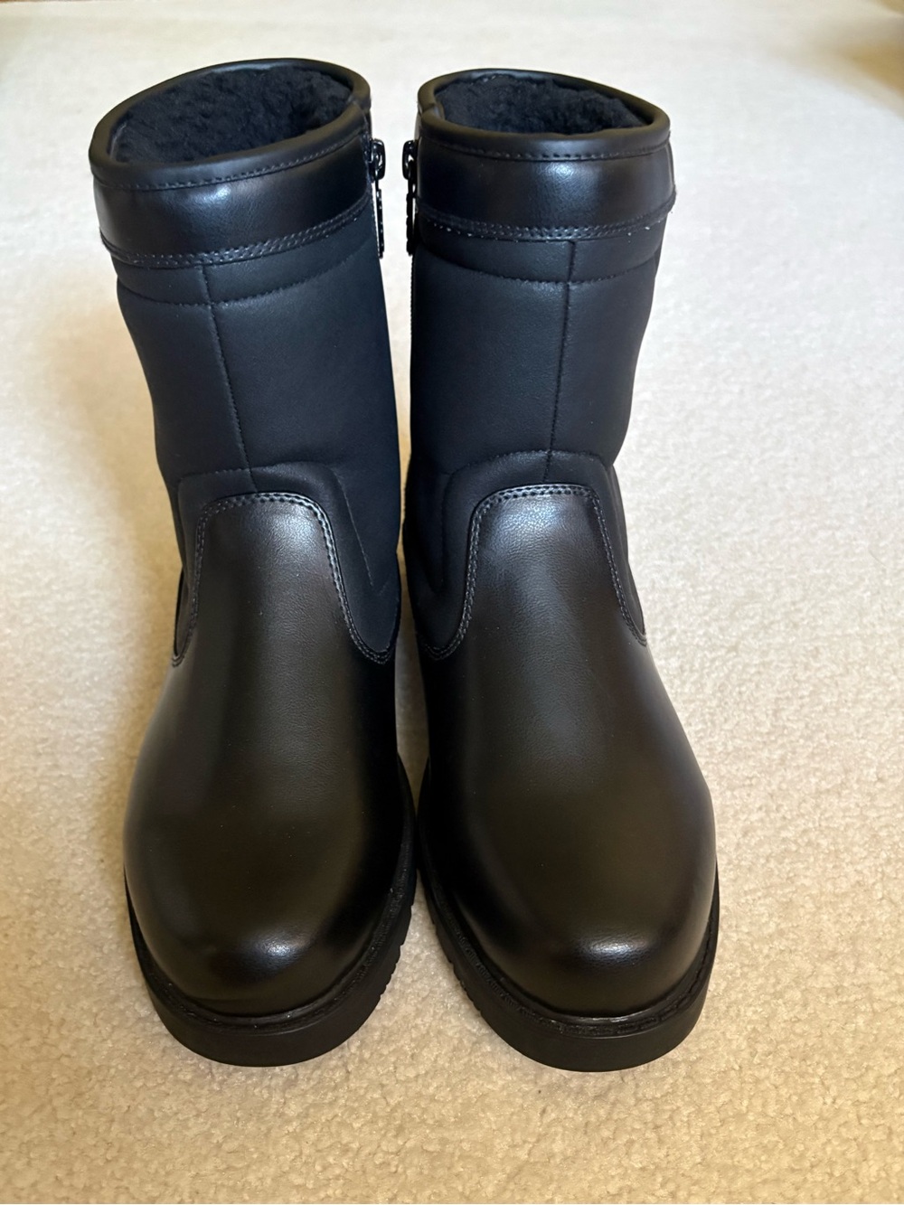 NWOT Men’s Stadium Winter Boots size 10.5 black
